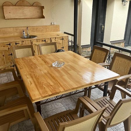 Beautiful Guest House Ґусар Екстер'єр фото