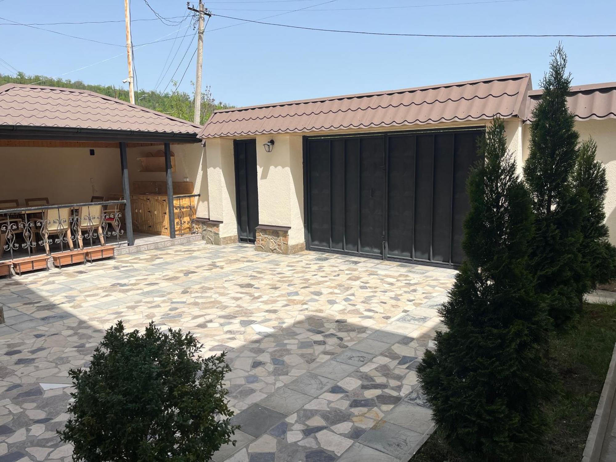 Beautiful Guest House Ґусар Екстер'єр фото