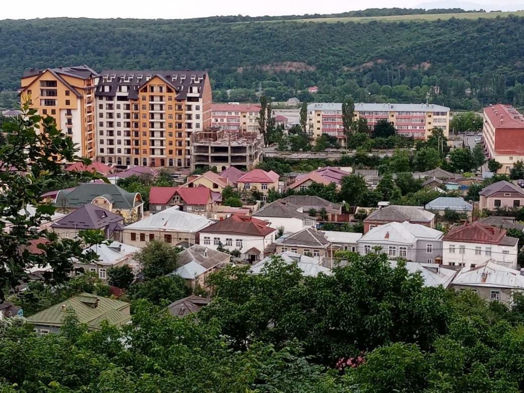 Beautiful Guest House Ґусар Екстер'єр фото